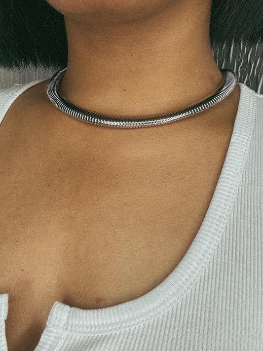 Luna Choker